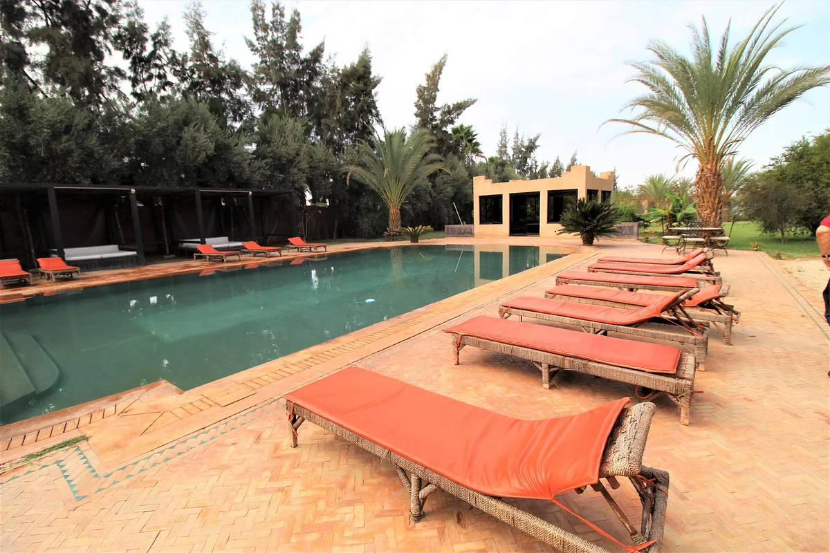 Prachtige Riad met uitzicht op de bergen