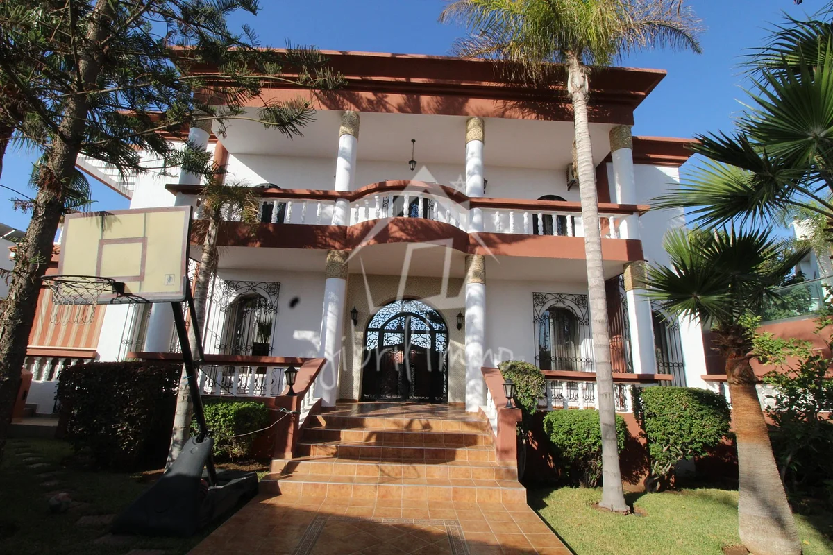 Prachtige Villa te koop in Founty Agadir