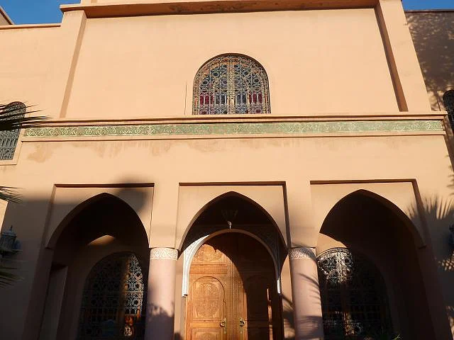 فيلا فاخرة مع حديقة ومسبح في مراكش