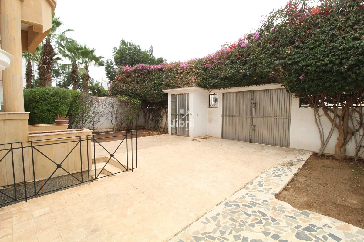 Ruime villa in de rustige wijk Najah