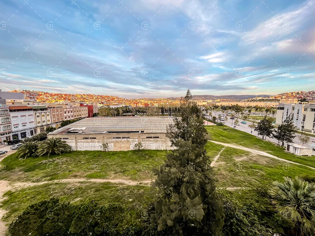 DUplex met 6 Kamers te Koop