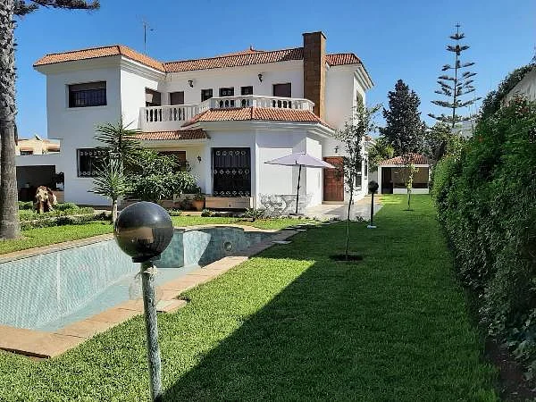 Villa te koop in Hay Riad Rabat