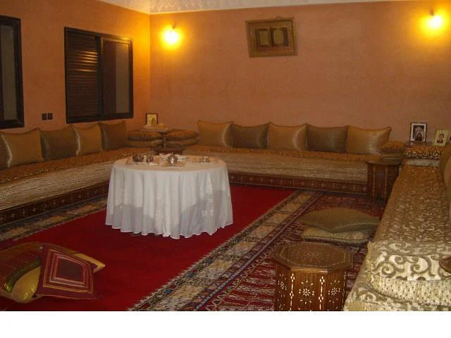 فيلا فاخرة مع حديقة ومسبح في مراكش