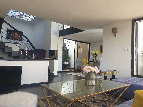 Gemeubelde villa te huur met zeezicht in Harhoura