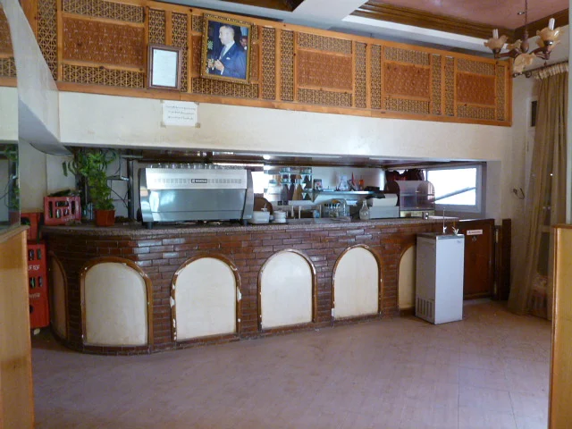 Commercieel Pand | Begane Grond | 2.000.000 MAD