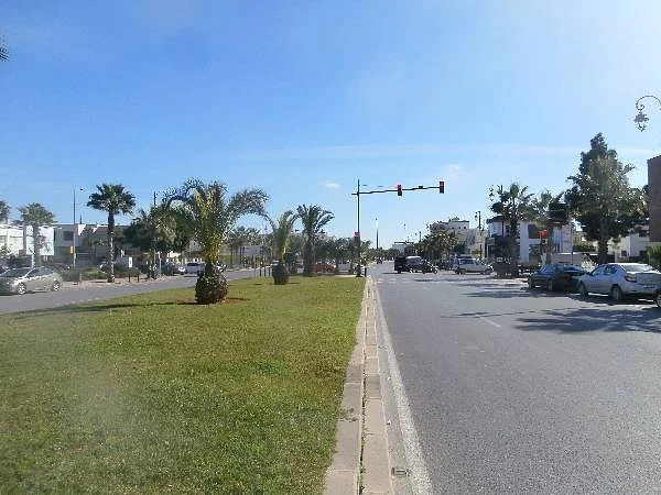 Kantoorvilla te huur in Hay Riad, Rabat.