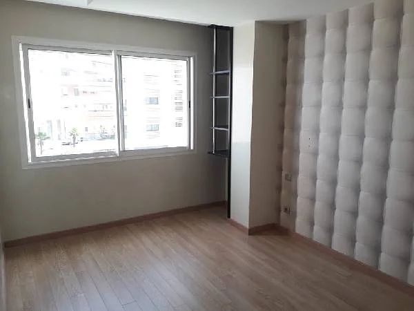 Te Huur Luxe Appartement met Balkon in Riad Al Andalous Prestigia