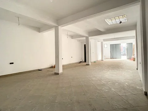 Locaux à louer - Ref C298