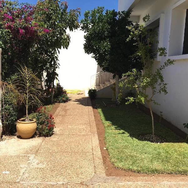 Etage villa à louer à Aviation, Rabat.