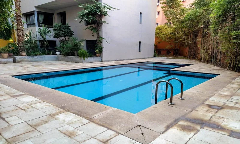 LOUE Appartement meublée de prestige | 2 Chambres / Salon | Terrasse | Piscine | 152 m2