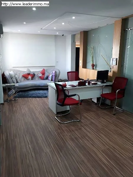 Rabat Agdal Kantoor te koop met Garage en Lift