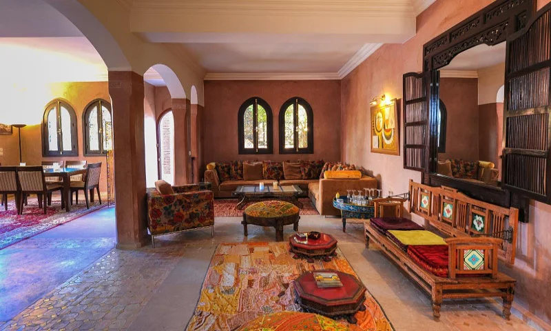 فيلا مفروشة للإيجار بمراكش مع حديقة خاصة | Domio.ma