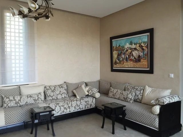 Gemeubelde Villa met Tuin en Zwembad | Domio.ma