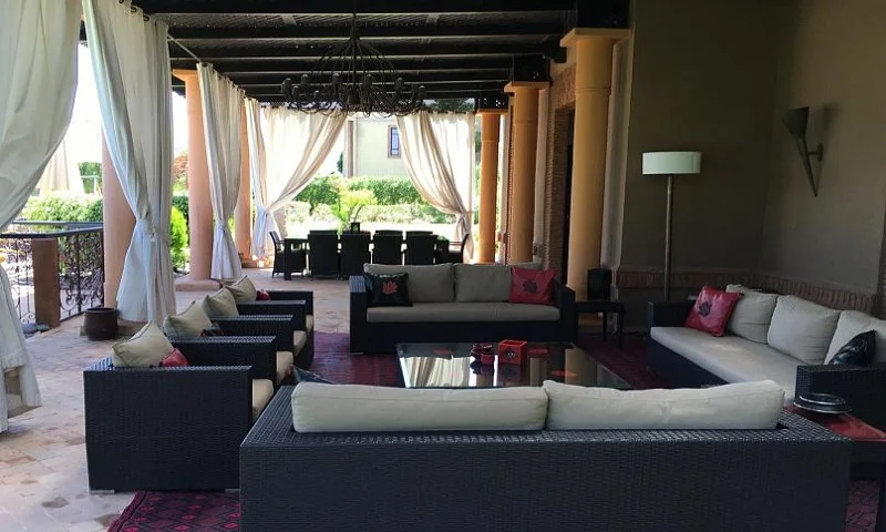 LOUE Villa meublÃ©e | 5 Ch | 5.5 SDB | Piscine | Jardin 2500m2 | 32.000-Dh/mois