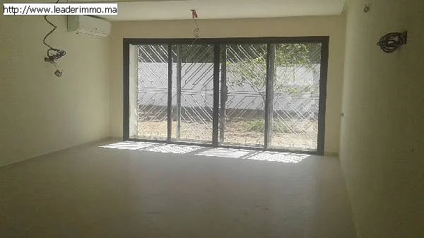 Te Huur: Luxe Villa met Tuin in Rabat OLM