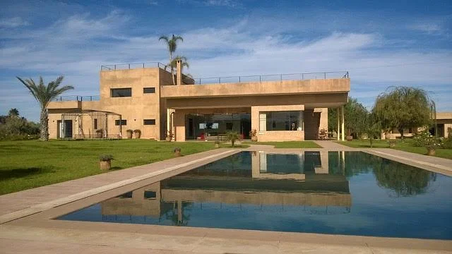 LOUE Villa moderne meublÃ©e | 6 Ch | 6 SDB | Piscine | Jardin | 850m2 | 40.000/mois