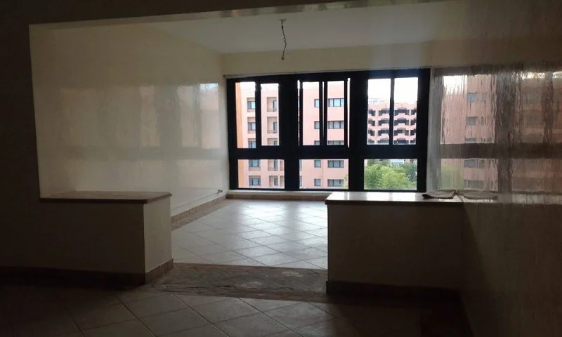 Te Huur Leeg Appartement met 3 Kamers | Domio.ma