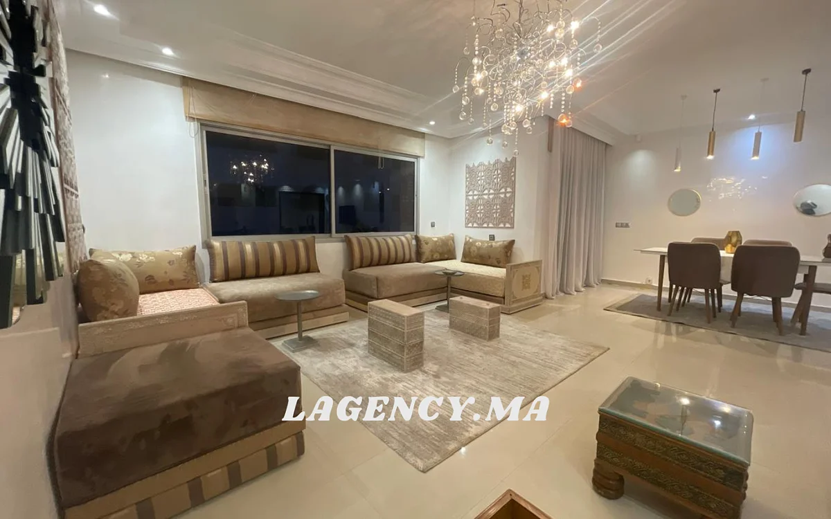 Te huur: Luxe appartement van 200 m² in CIL