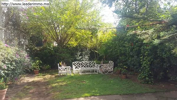 Rabat Hassan Villa à louer 370 m²