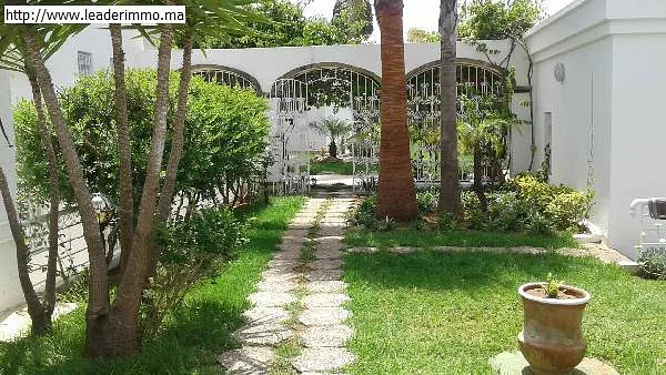 Villa en location à Souissi Rabat.