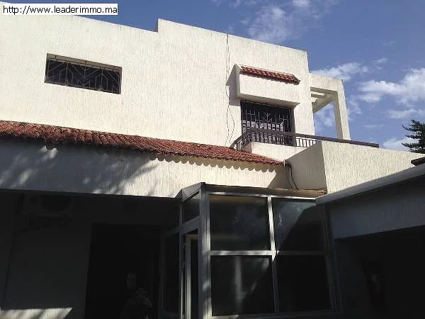 Te Huur: Villa voor Kantoor in Rabat Hay Riad
