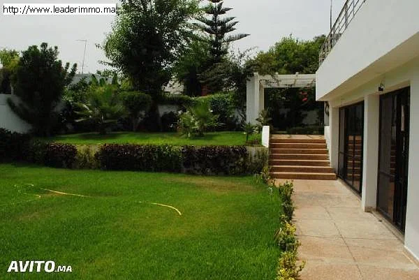 Rabat Souissi Villa à louer