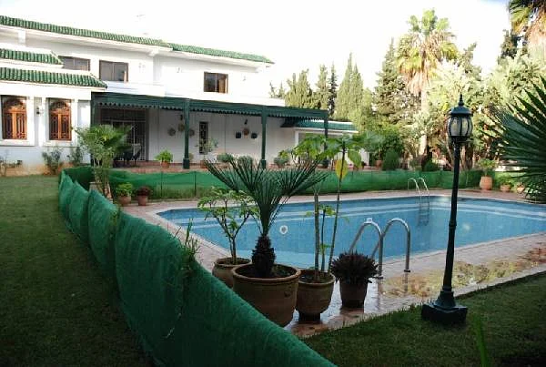 فيلا للبيع في حي الرياض بالرباط