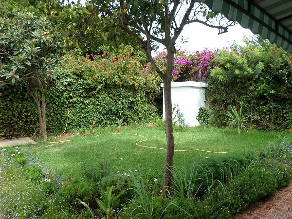 Te Huur: Villa met Tuin in Agdal, Rabat