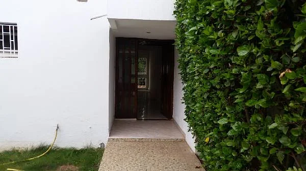 Te Huur: Luxe Villa met Balkon in Rabat Agdal