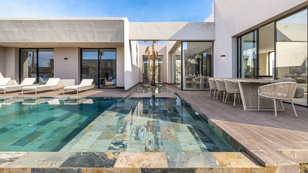 فيلا جيفيوس 1