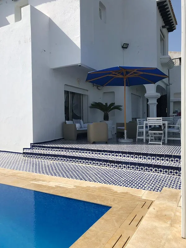 VILLA MET ZWEMBAD TE KOOP - STAR HILLS MEDIOUNA