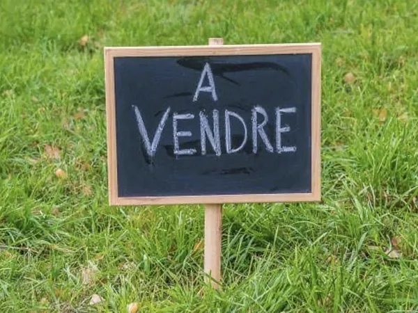 Te koop exclusief commercieel terrein - Agdal, Rabat