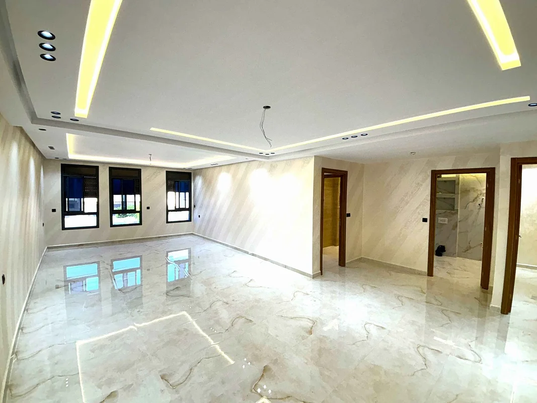 منزل للبيع في الناظور - موقع هادئ ومميز