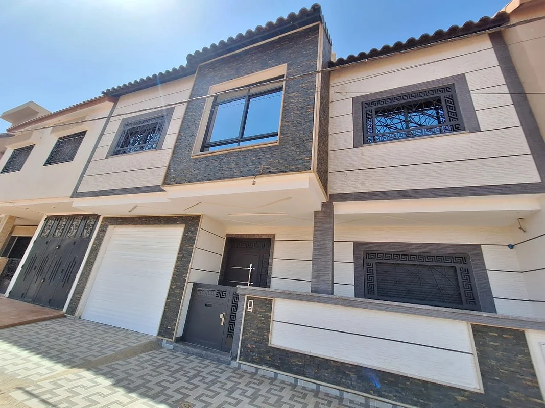 Te koop: Prachtige Villa in Nador met Tuin en Terras