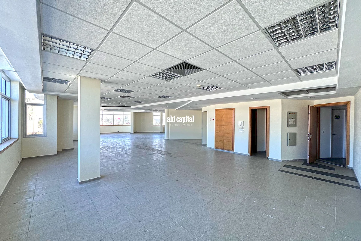 Kantoorruimte in open space te huur in Rabat