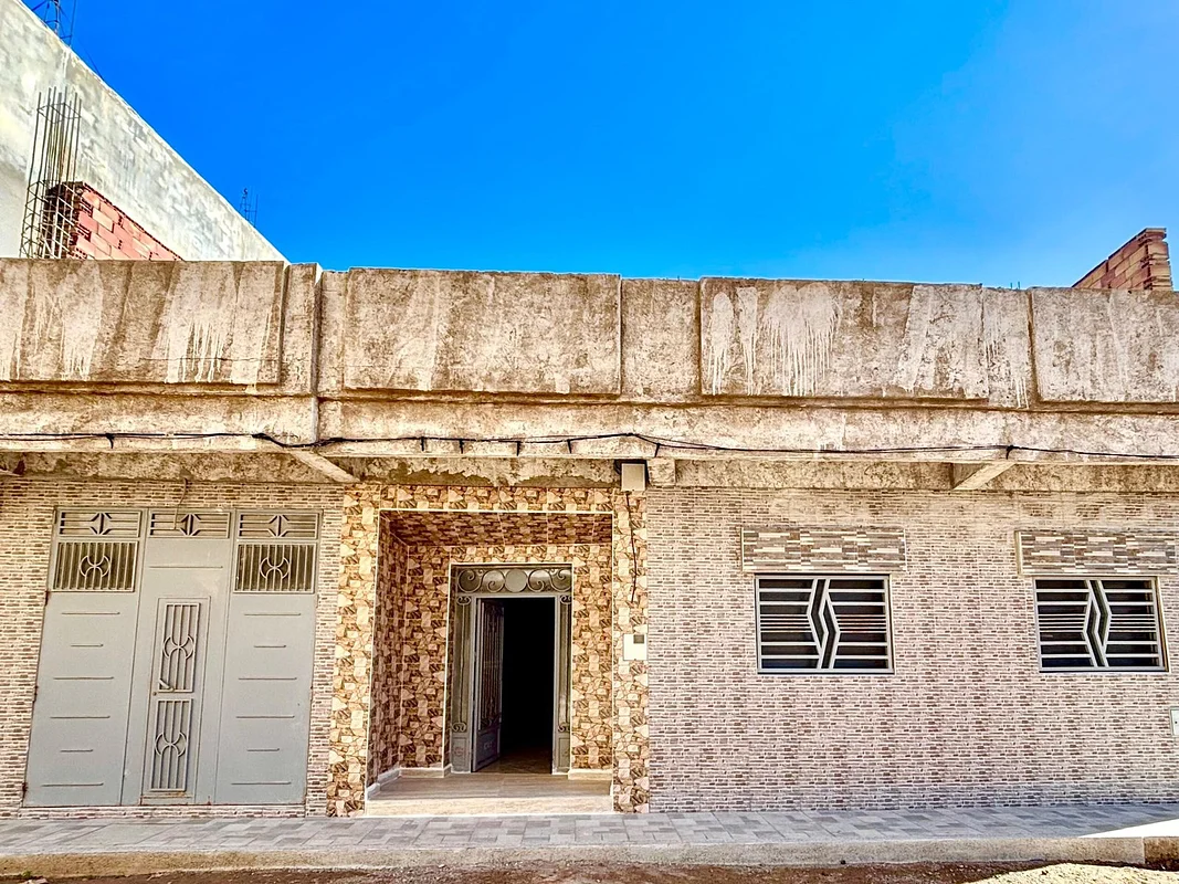 Te koop: Huis in Nador met garage