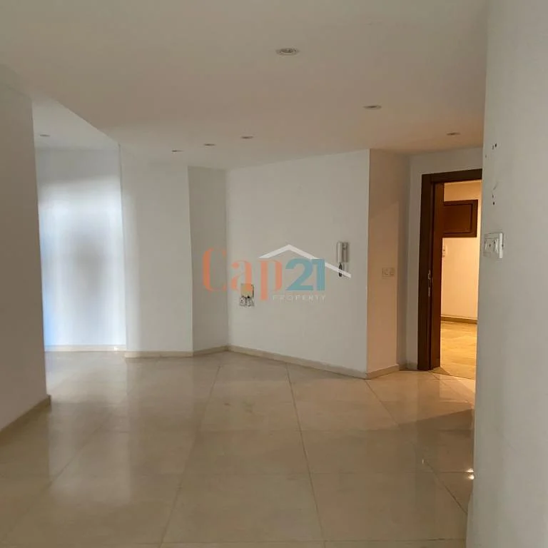 Lichte kantoorruimte te huur in Tanger