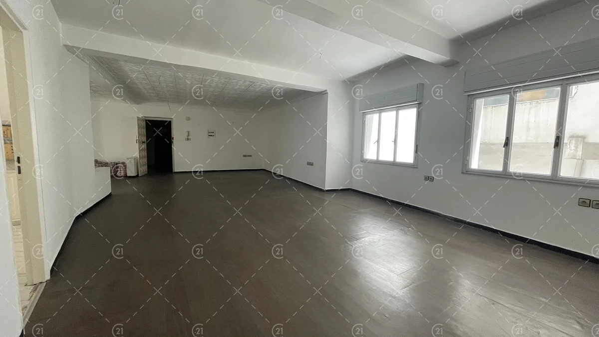 Kantoorruimte te Koop in Nejma