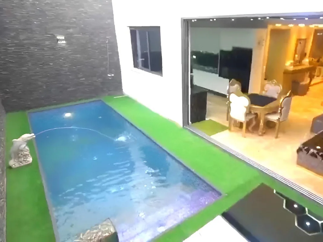 Villa à Vendre avec piscine- BERKANE.