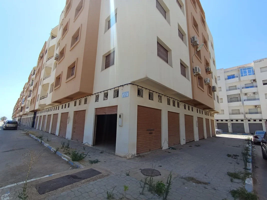 محل تجاري للبيع في حي المطار - الناظور