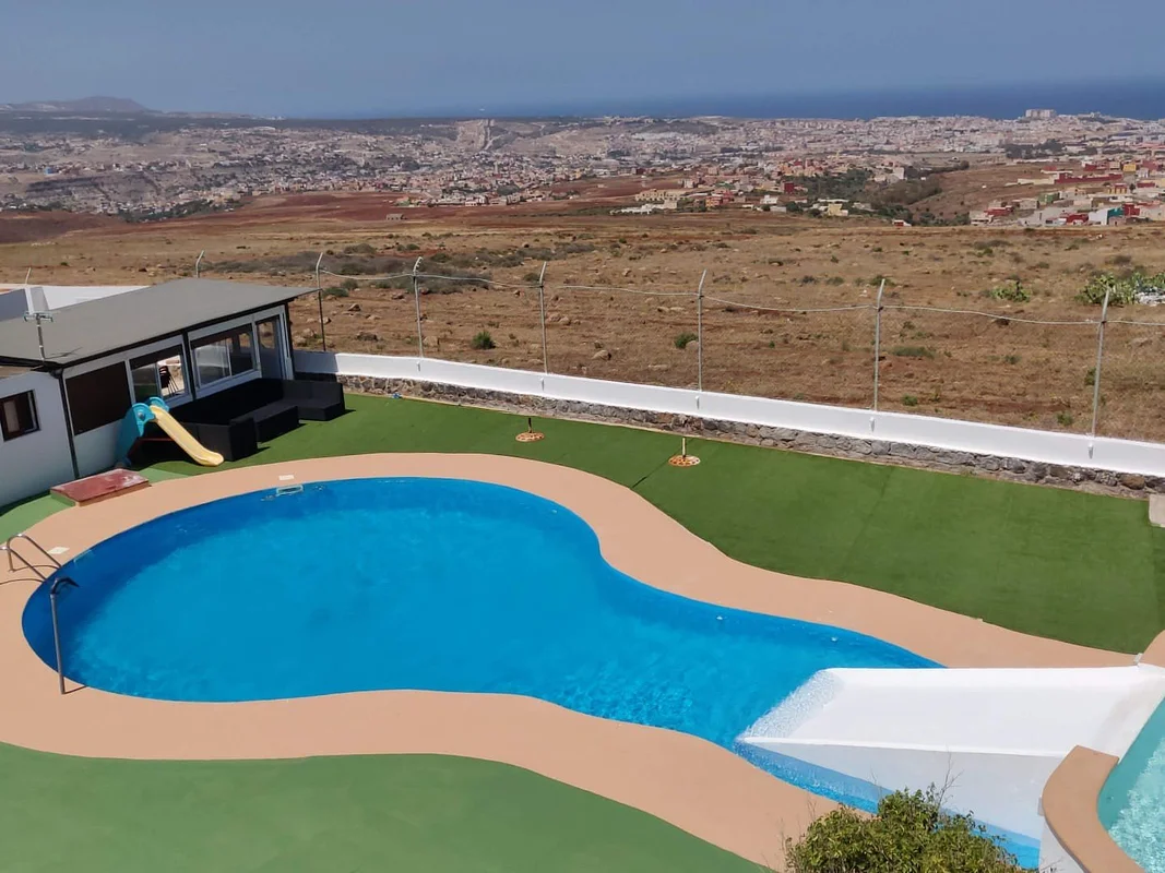 Villa te huur met privézwembad in Farkhana