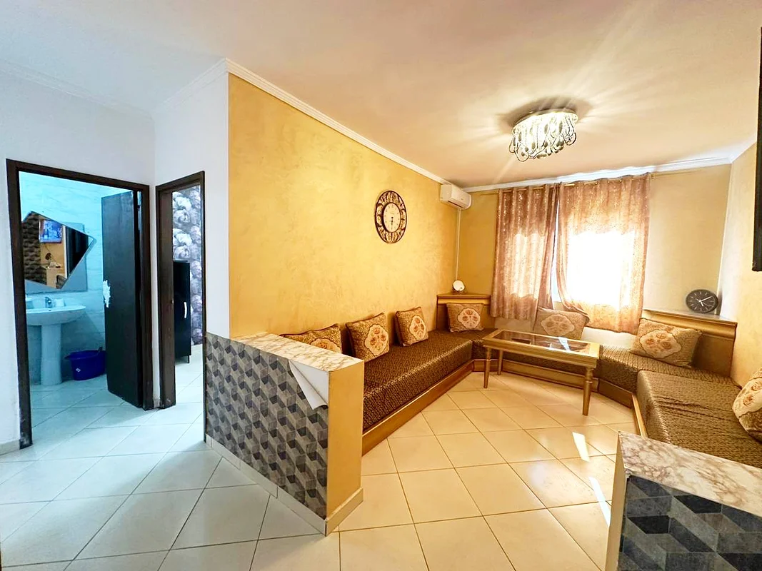 شقة للبيع في حي عريض ناضور