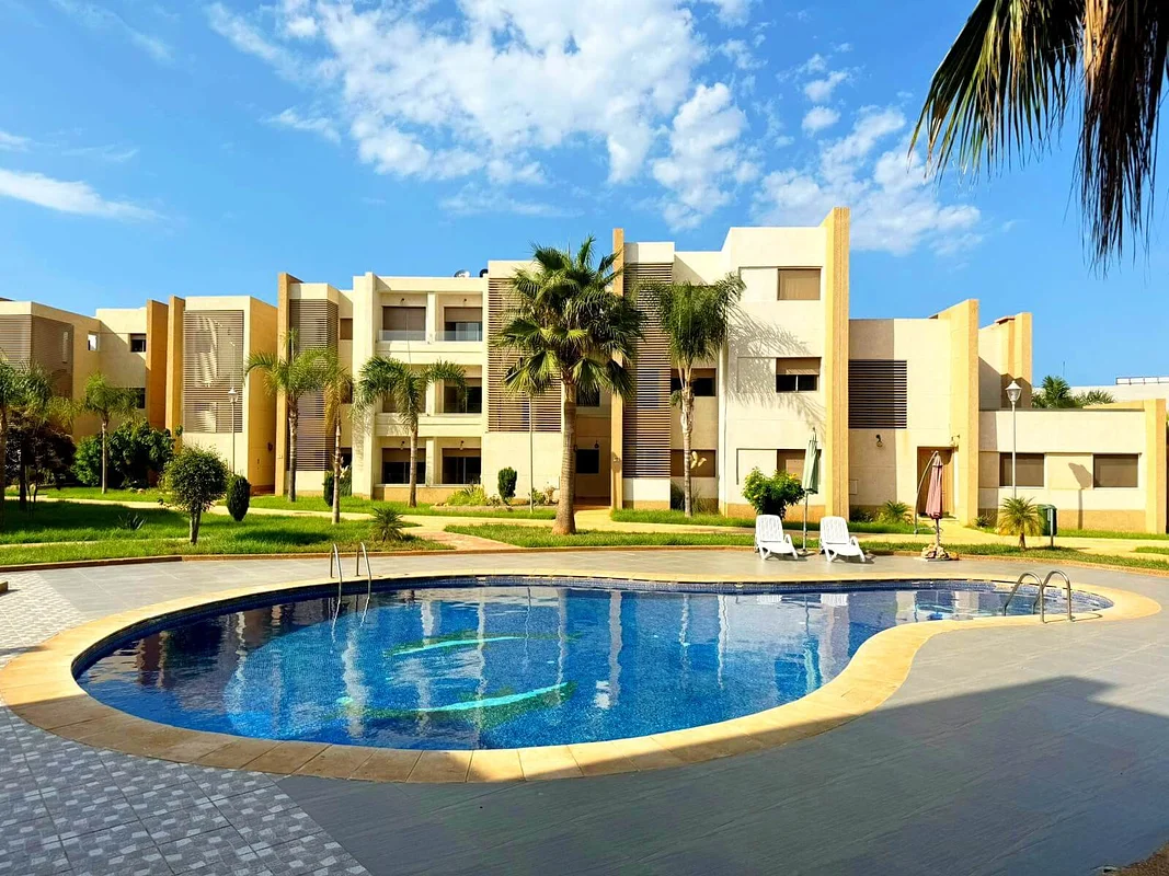 Hoogwaardige villa te koop nabij het strand in Nador