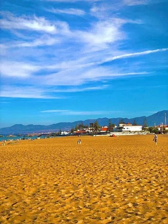 ارض ساحلية للبيع اركمان 2000 متر