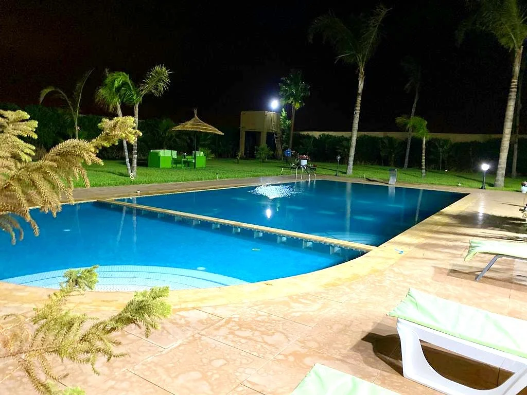 Luxe villa met zwembad tussen AHFIR en Oujda