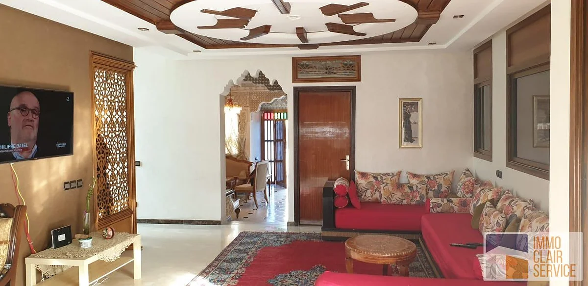 Villa met Grote Zichtbaarheid in Rabat