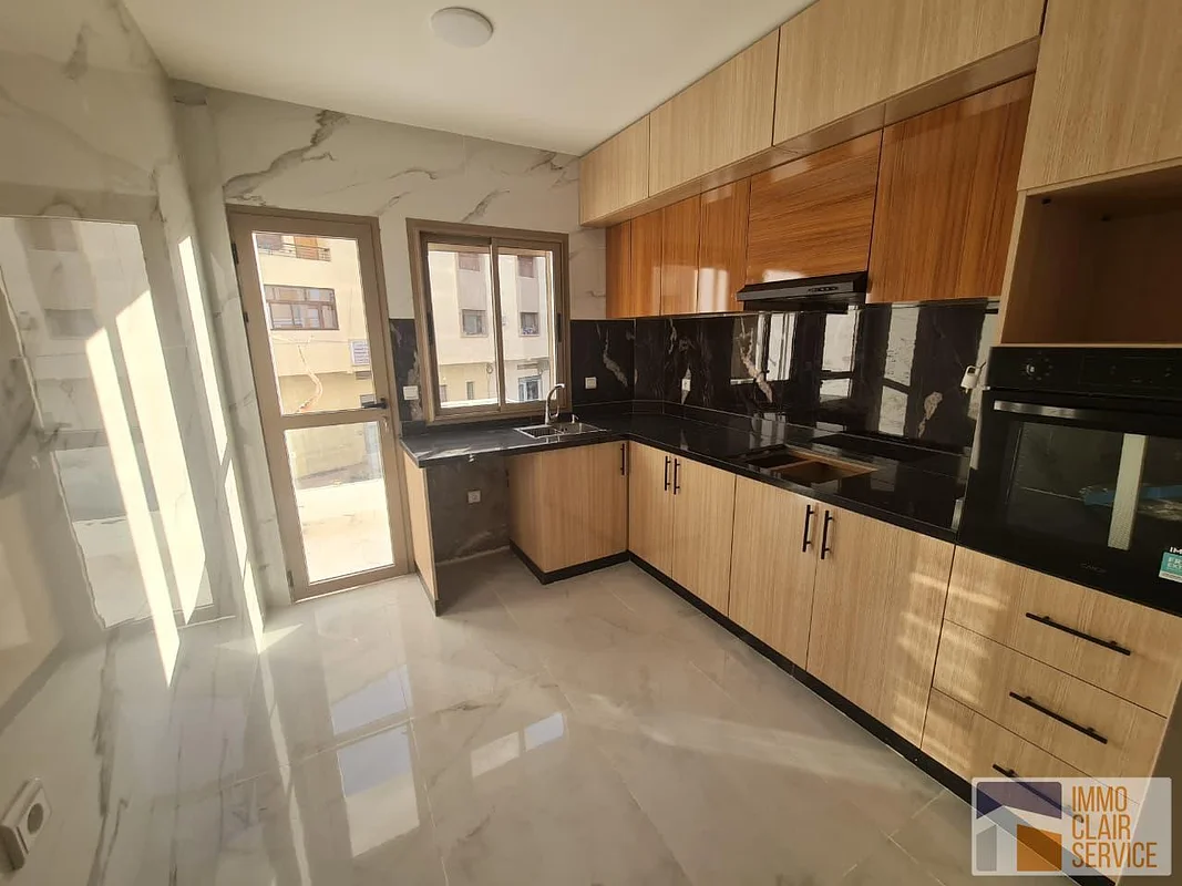 Appartement te koop in Temara met moderne voorzieningen