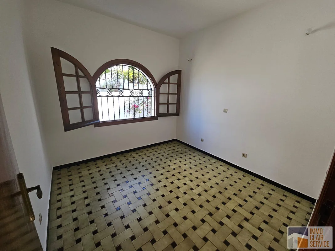 Well-Located Villa with Garden in Rabat