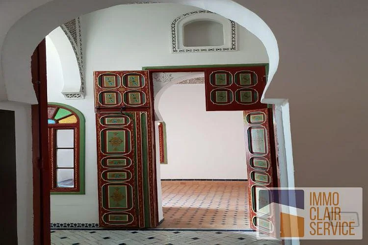 رياض جميل بتصميم أندلسي في الرباط