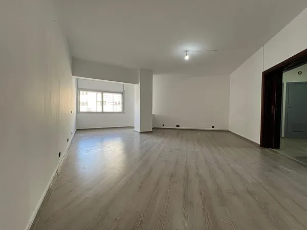 Te huur kantoor in Salé met moderne uitstraling